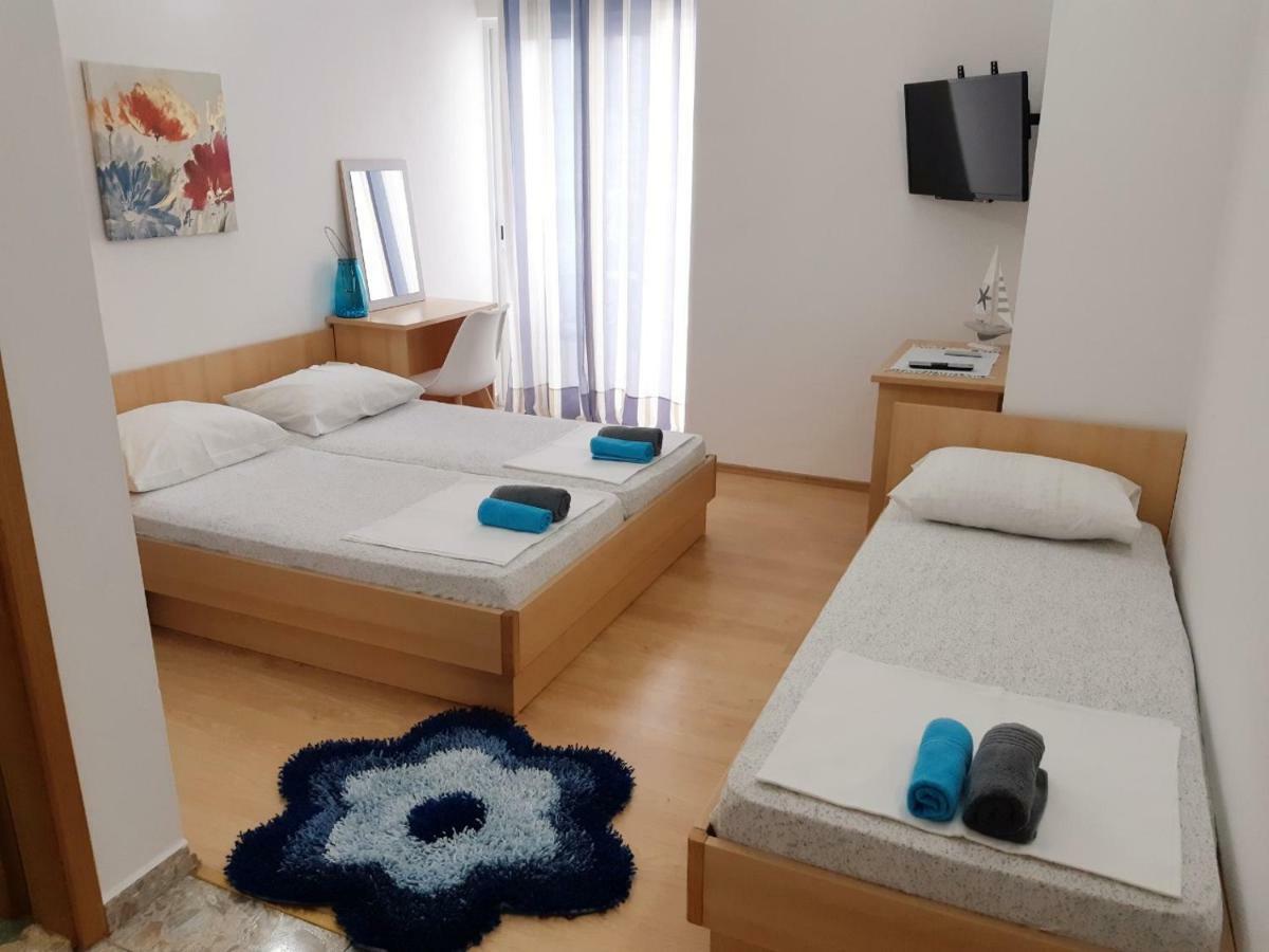 Villa Star ドルヴェニク エクステリア 写真